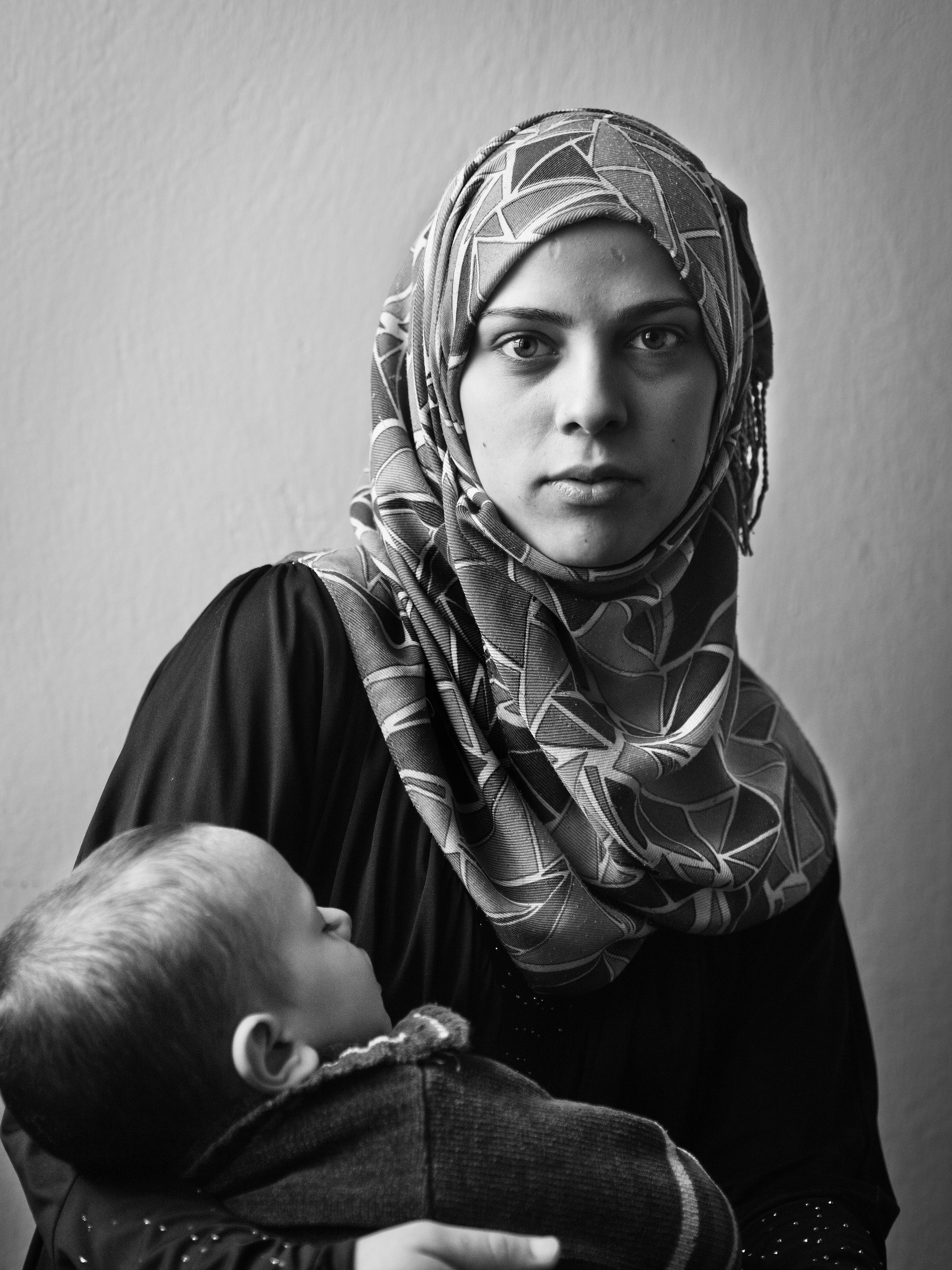 Libanon: Khadisa Abbara, 18 år, mor og syrisk flygtning.